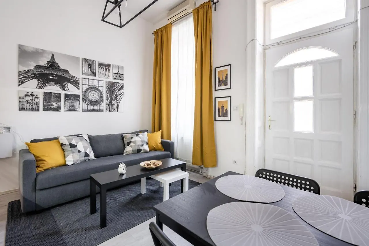 Apartment Bpr White Peony - 2 Bdr Central Home Budapest Hungary