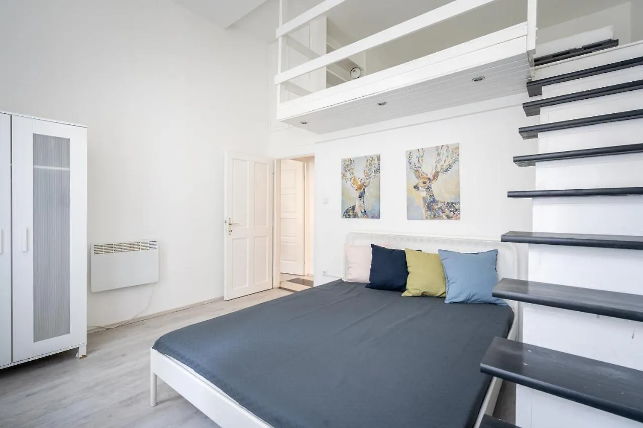 Bpr White Peony - 2 Bdr Central Home Budapest Apartment
